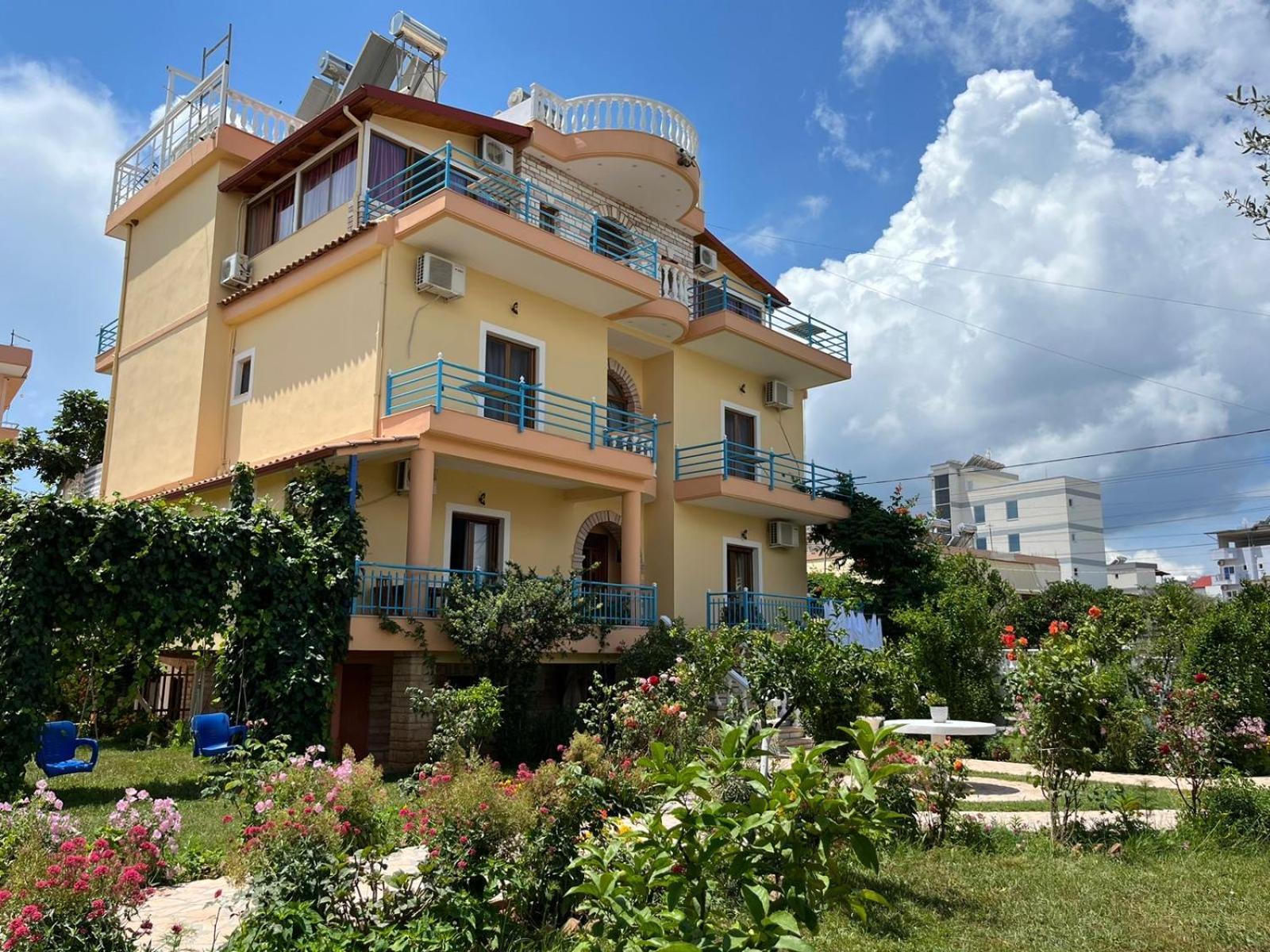 Vila Laura Εξαμίλιο Εξωτερικό φωτογραφία
